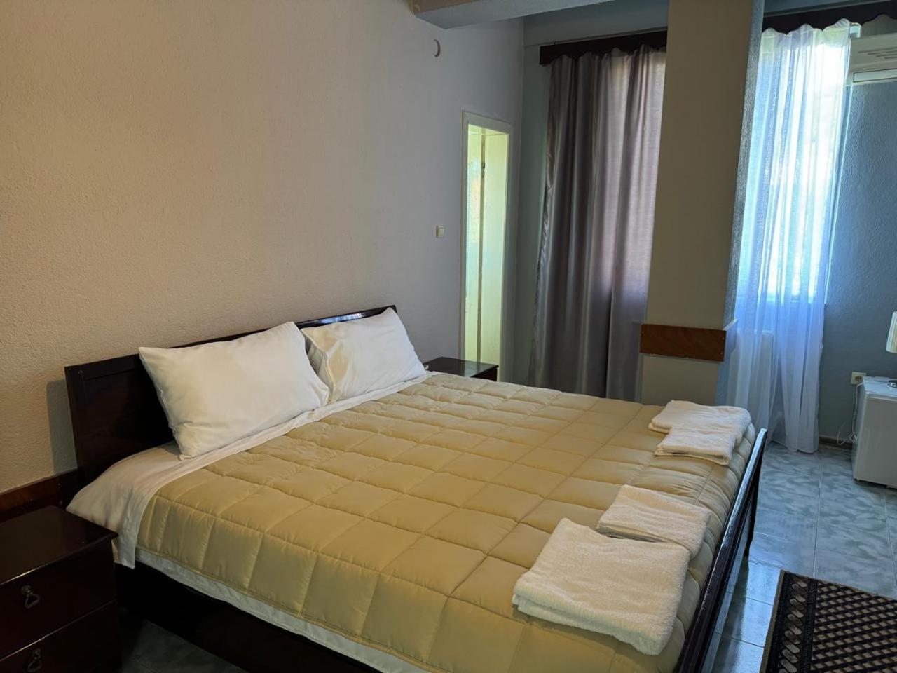 Tushemisht Sirena Hotel מראה חיצוני תמונה