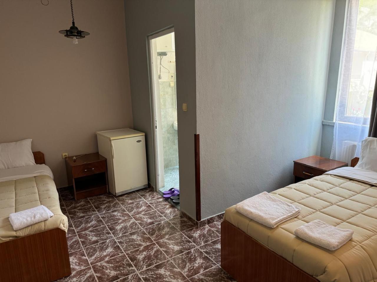 Tushemisht Sirena Hotel מראה חיצוני תמונה